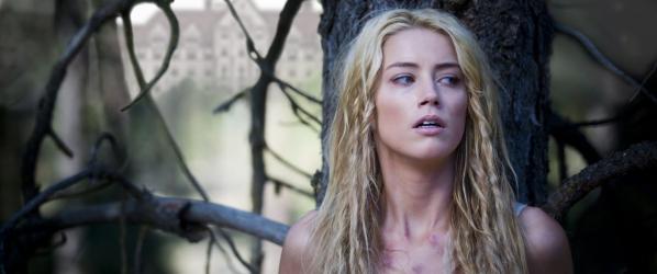 THE WARD TIFF 10 First Hi-Res Images from John Carpenters THE WARD