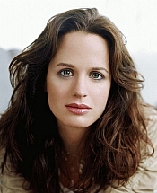 CASTING - THE HAUNTING OF HILL HOUSE  Elizabeth Reaser Kate Siegel  Henry Thomas joins casting